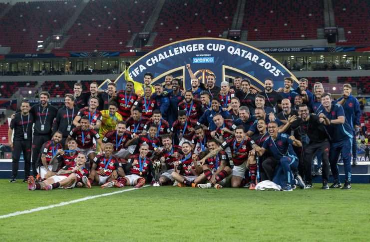 Los jugadores de Flamengo celebran la victoria en semifinales de la Copa Intercontinental ante el Pyramids FC, en Al-Rayyan, Catar. EFE/EPA/NOUSHAD THEKKAYIL