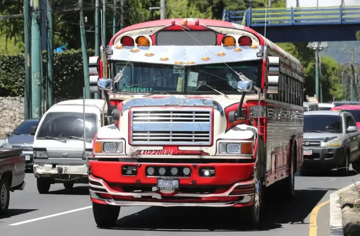 Entre acuerdos y preocupaciones: el reto de regular el transporte extraurbano