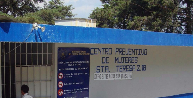 Alteración en cárcel Santa Teresa deja menores afectados por inhalación de gas