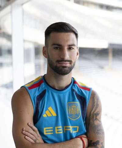 El jugador de la selección española, Álex Baena, en una entrevista con EFE . EFE/Lavandeira
