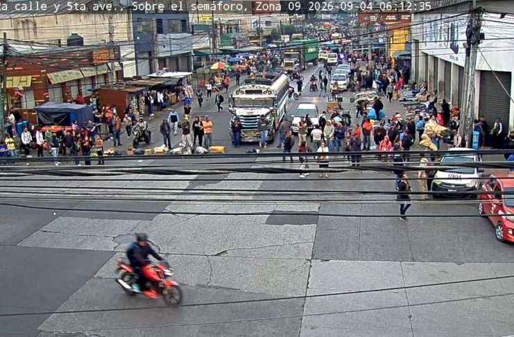 ¡ÚLTIMA HORA! Manifestantes bloquean zona 4 y 9