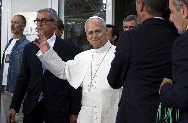 León XIV sale del Hospital para regresar al Vaticano tras recibir el alta hospitalaria León XIV sale del Hospital para regresar al Vaticano tras recibir el alta hospitalaria