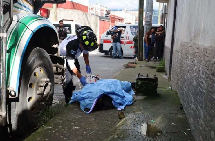 Joven es asesinado a balazos en San José Pinula