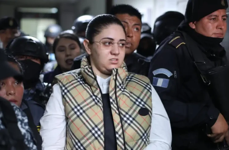 Fernanda Bonilla es trasladada a hospital privado para someterse a exámenes médicos