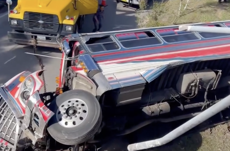 “Decía que sabía volar”: pasajera relata momentos previos a la caída de bus en Quetzaltenango “Decía que sabía volar”: pasajera relata momentos previos a la caída de bus en Quetzaltenango