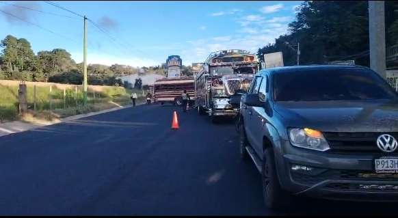 Colisión afecta el tránsito de ruta a El Salvador