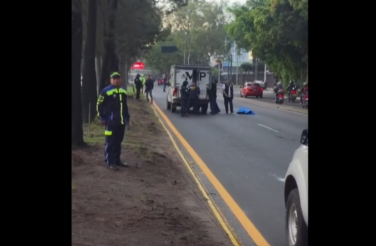 Hombre fallece atropellado en el Anillo Periférico Hombre fallece atropellado en el Anillo Periférico